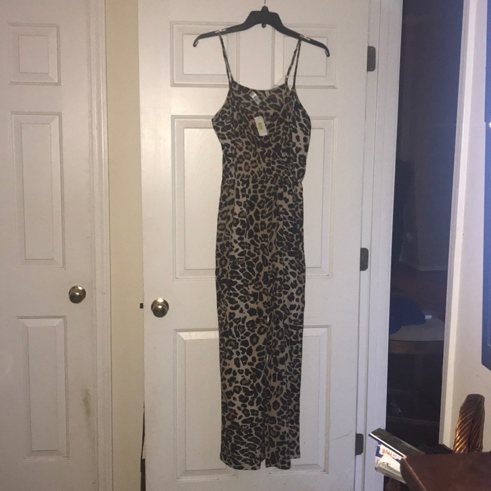 NWT RD Style beautiful leopard jumper! Size Medium